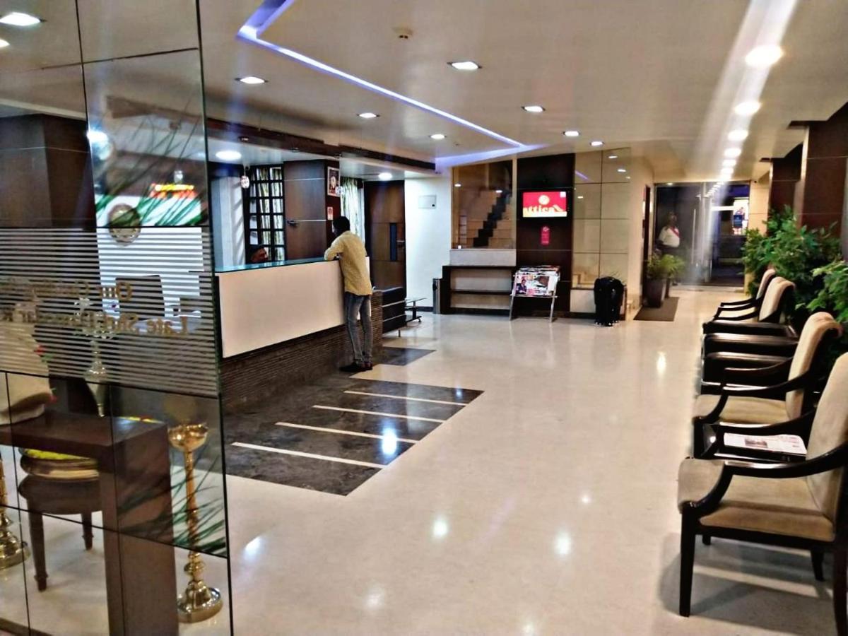 חסן Suvarna Regency מראה חיצוני תמונה